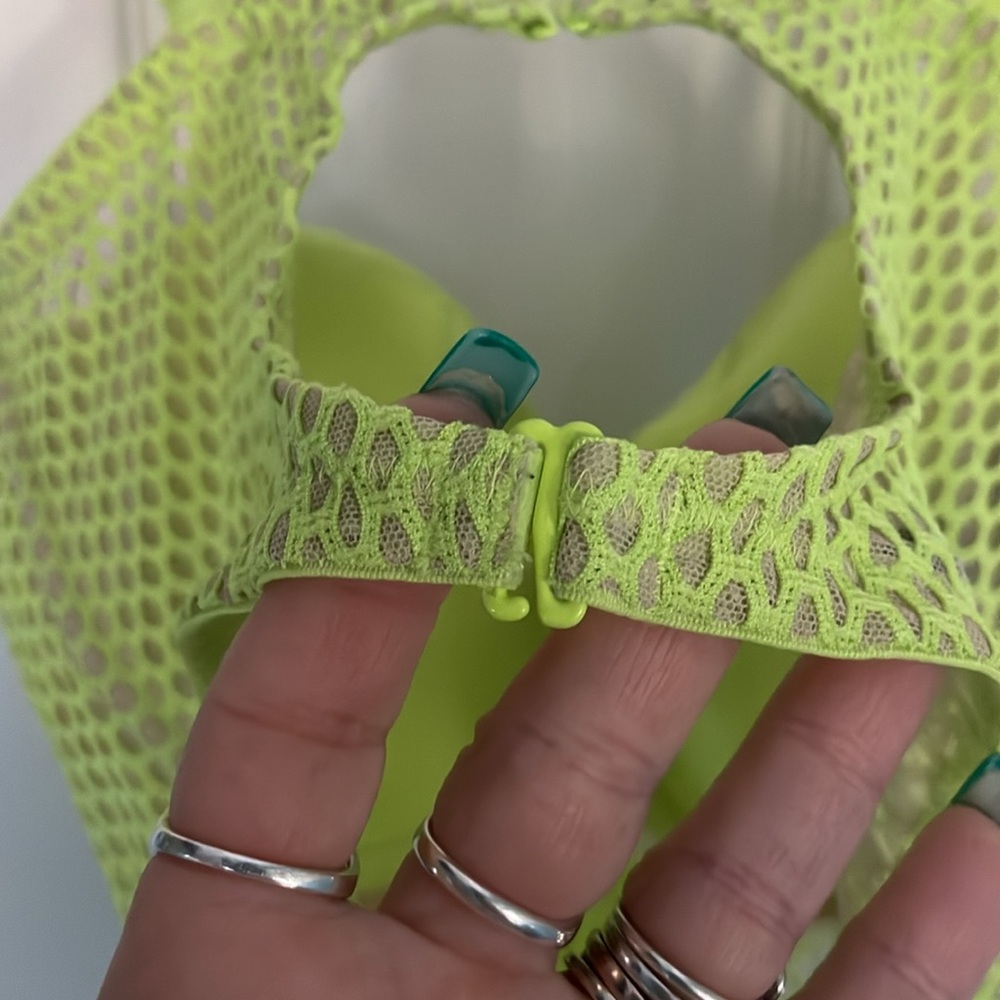 Victoria Secret neon yellow size 36dd bra. Zip up - Picture 5 of 7